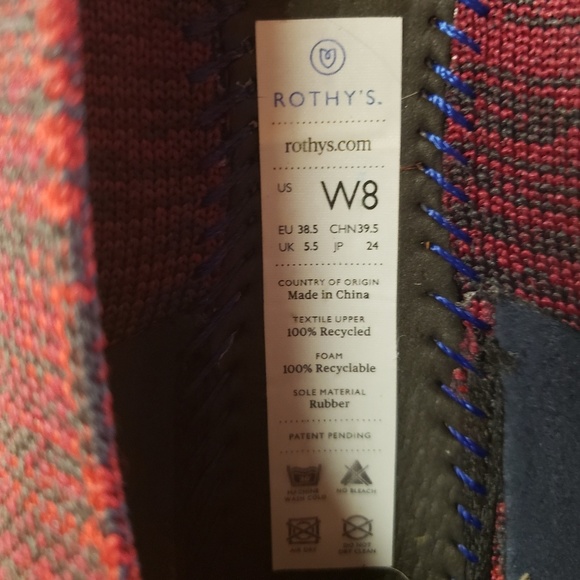 Size 8 Rothys Flats - Picture 4 of 7